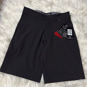 NWT Travis Mathew Black J-Starnes Shorts Boys Youth Size 8